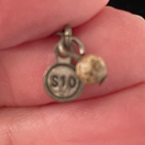 Gold Disc & Beaded Necklace - Picture 6 of 6